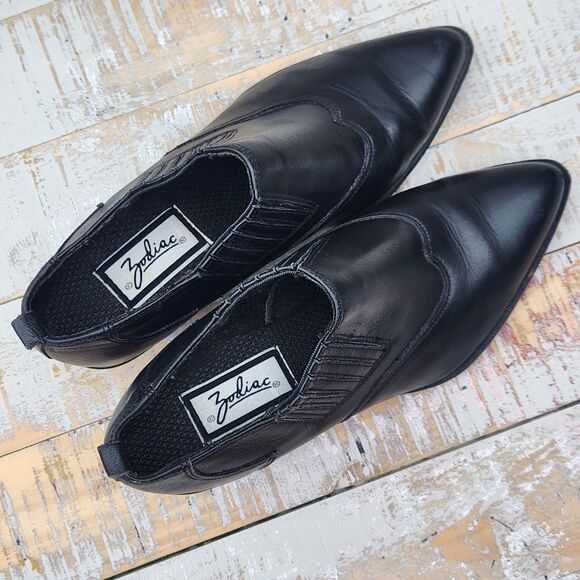 Zodiac Black Leather Ankle Booties - Picture 2 of 9